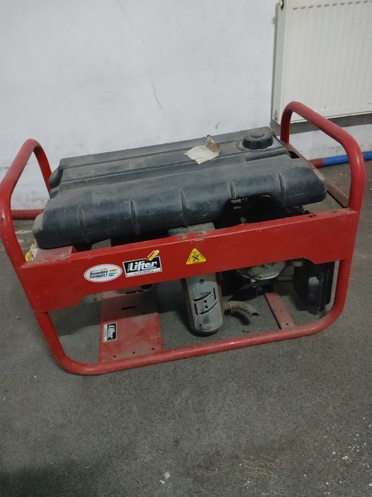 Генератор для виробництва, дому.