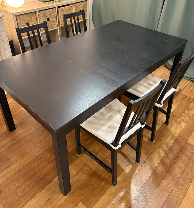 Mesa de jantar Ikea extensível + cadeiras