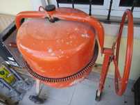 Vende-se Betoneira 125Lt