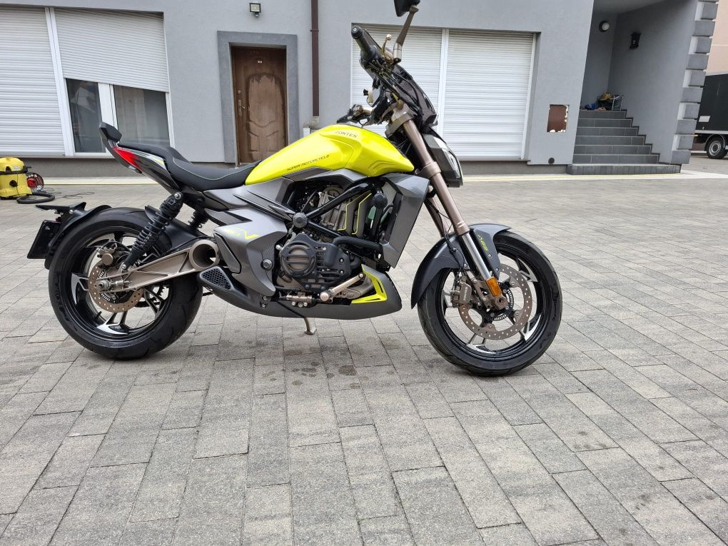 Motocykl Zontes 310v