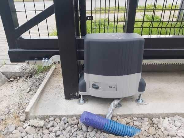 Автоматика для откатных ворот, Мотор на ворота, Откатные ворота