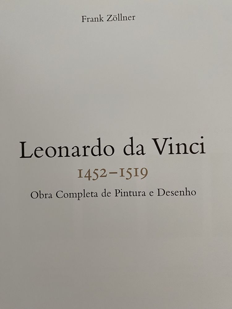Livro grande de capa dura LEONARDO DA VINCI
