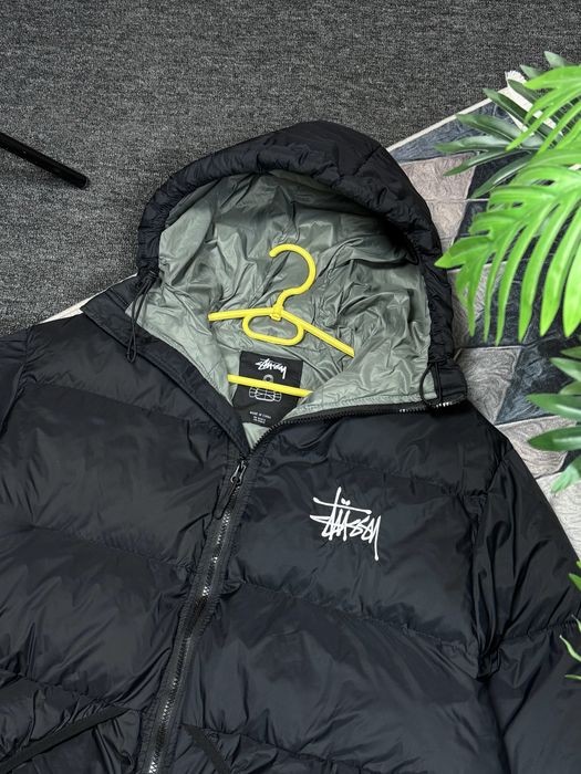 Пуховик Stussi зимова куртка розмір М/Л дивітся заміри