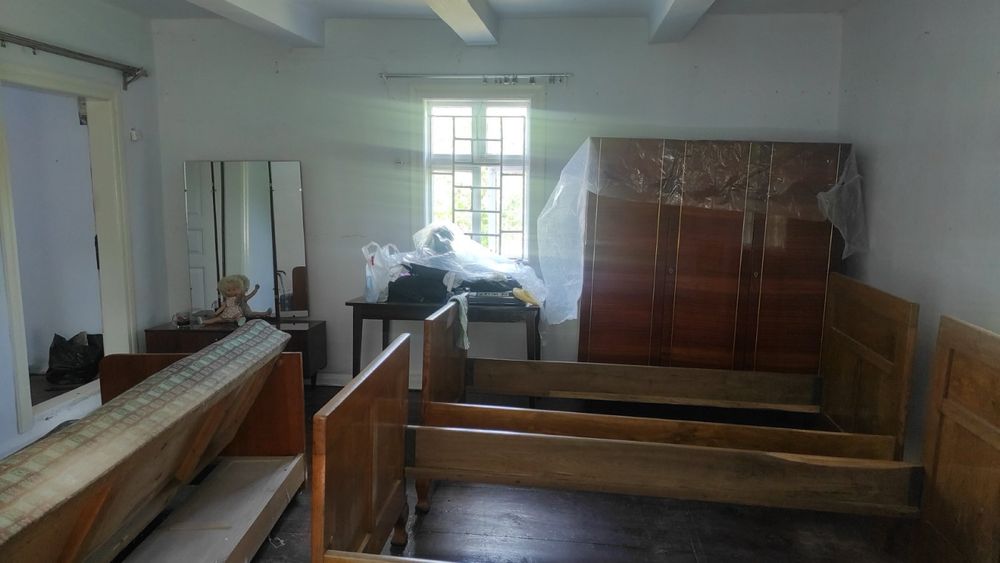 Ліжка з ясеню , суцільна плита в ідеальному стані