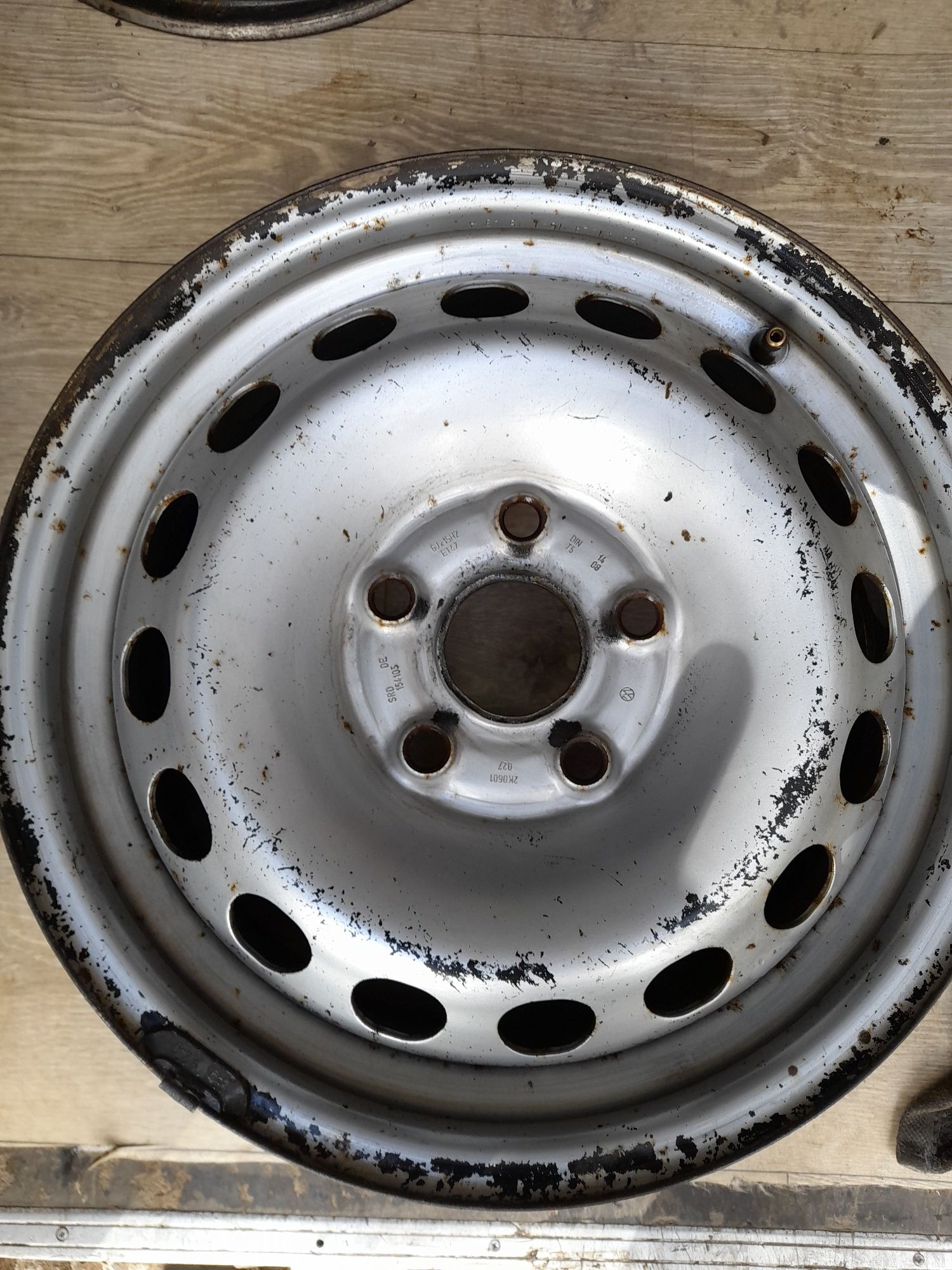 Продам ОРИГІНАЛЬНІ 15" б/в диски стальні 6Jx15H2 5/112 ЕТ 47 а/м VW, S