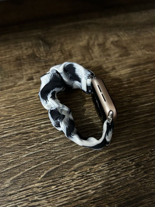 Ремінець на Apple watch