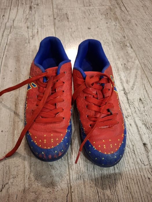 buty chlopięce sportowe, halówki 32 huari