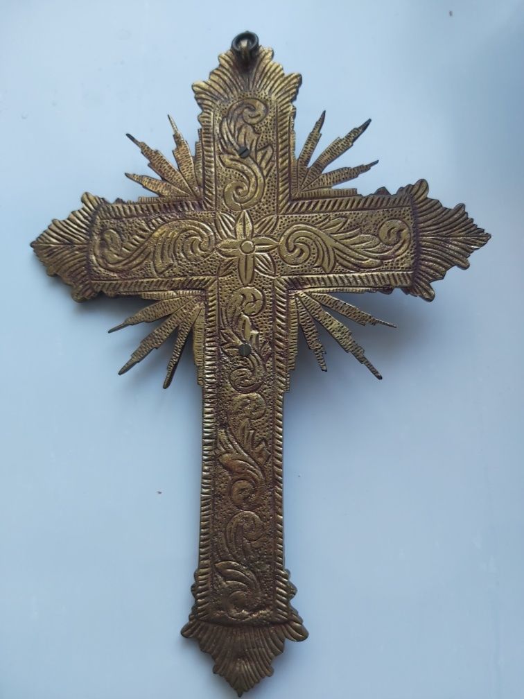 Crucifixo parede bronze/veludo