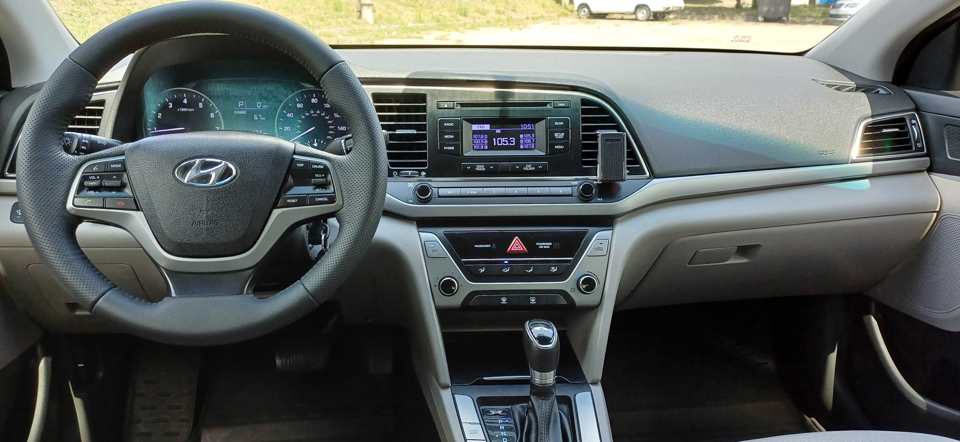 Hyundai Elantra 2.0 ГАЗ-Бензин автомат у відмінному стані