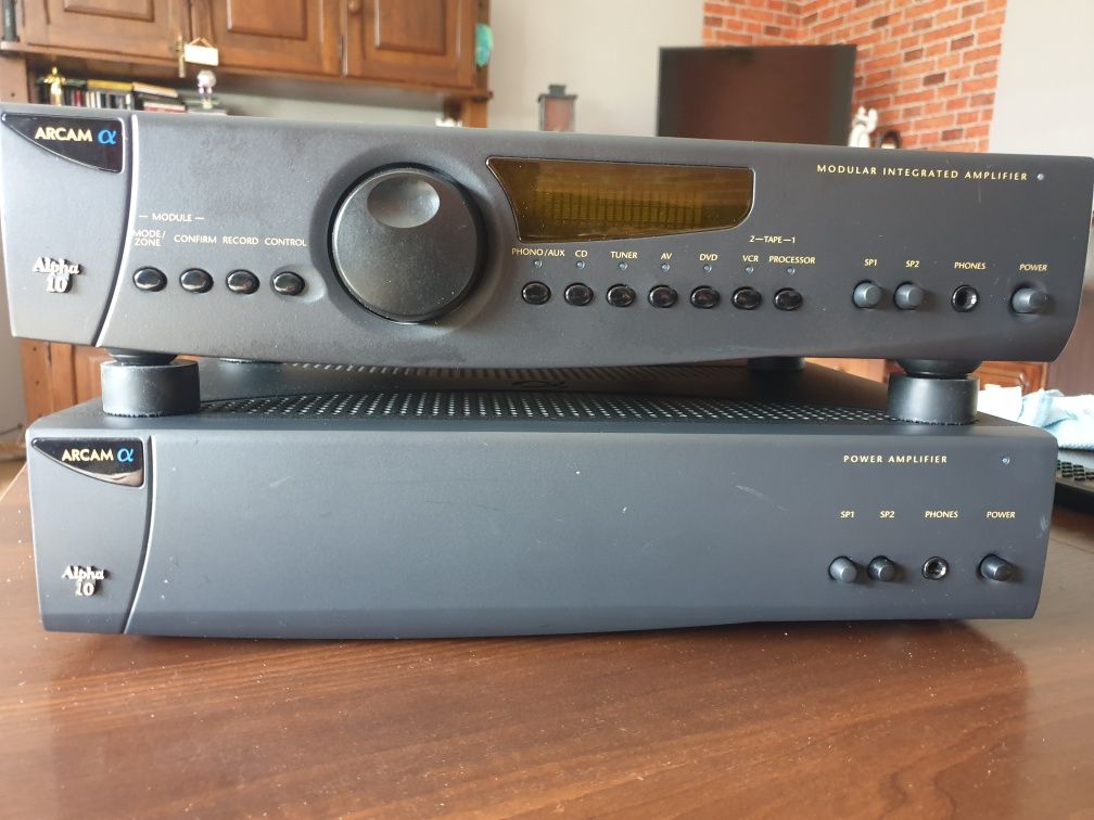 Arcam Alpha 10 & Arcam Alpha 10 P 3