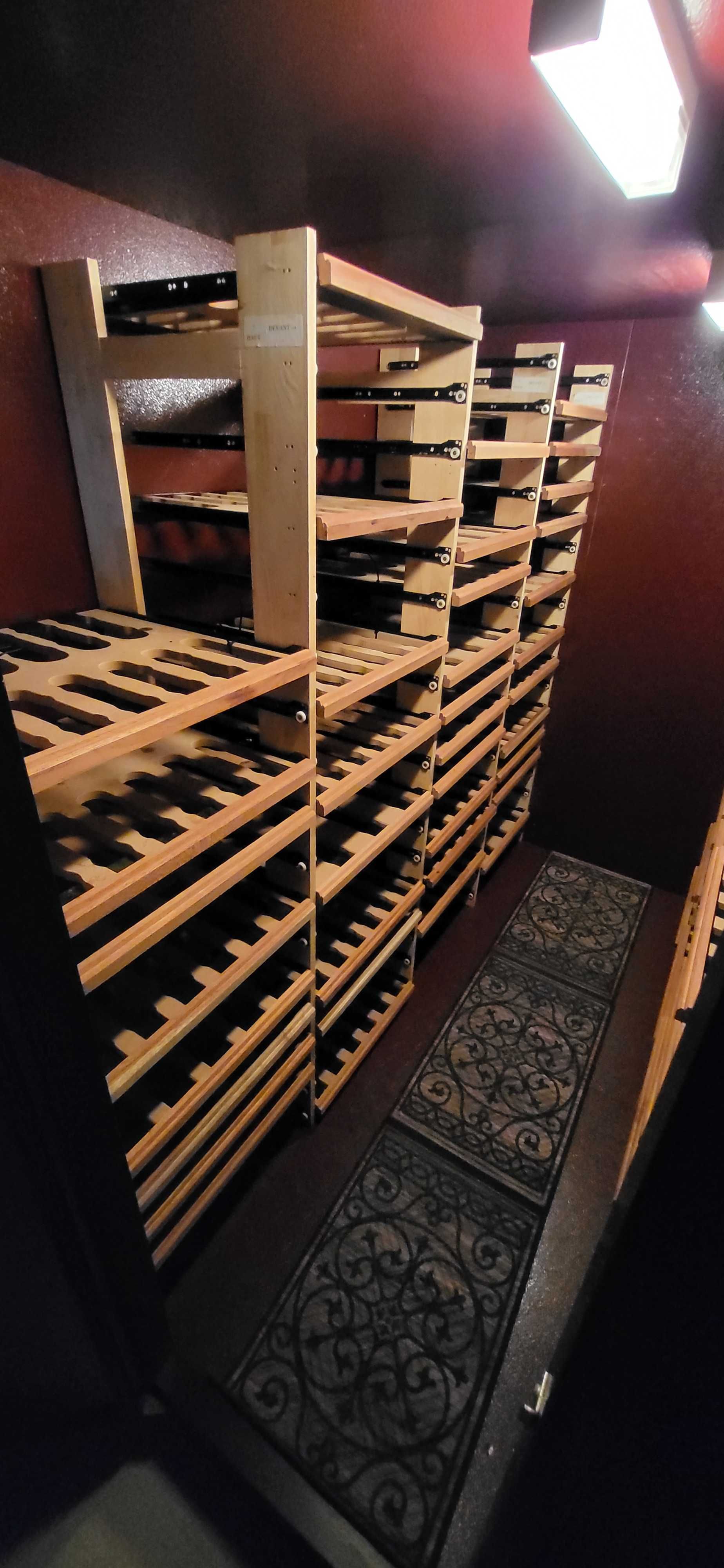 Piwniczka na Wino Chłodnia TastVin Lodówka na wina Chłodziarka Do Win
