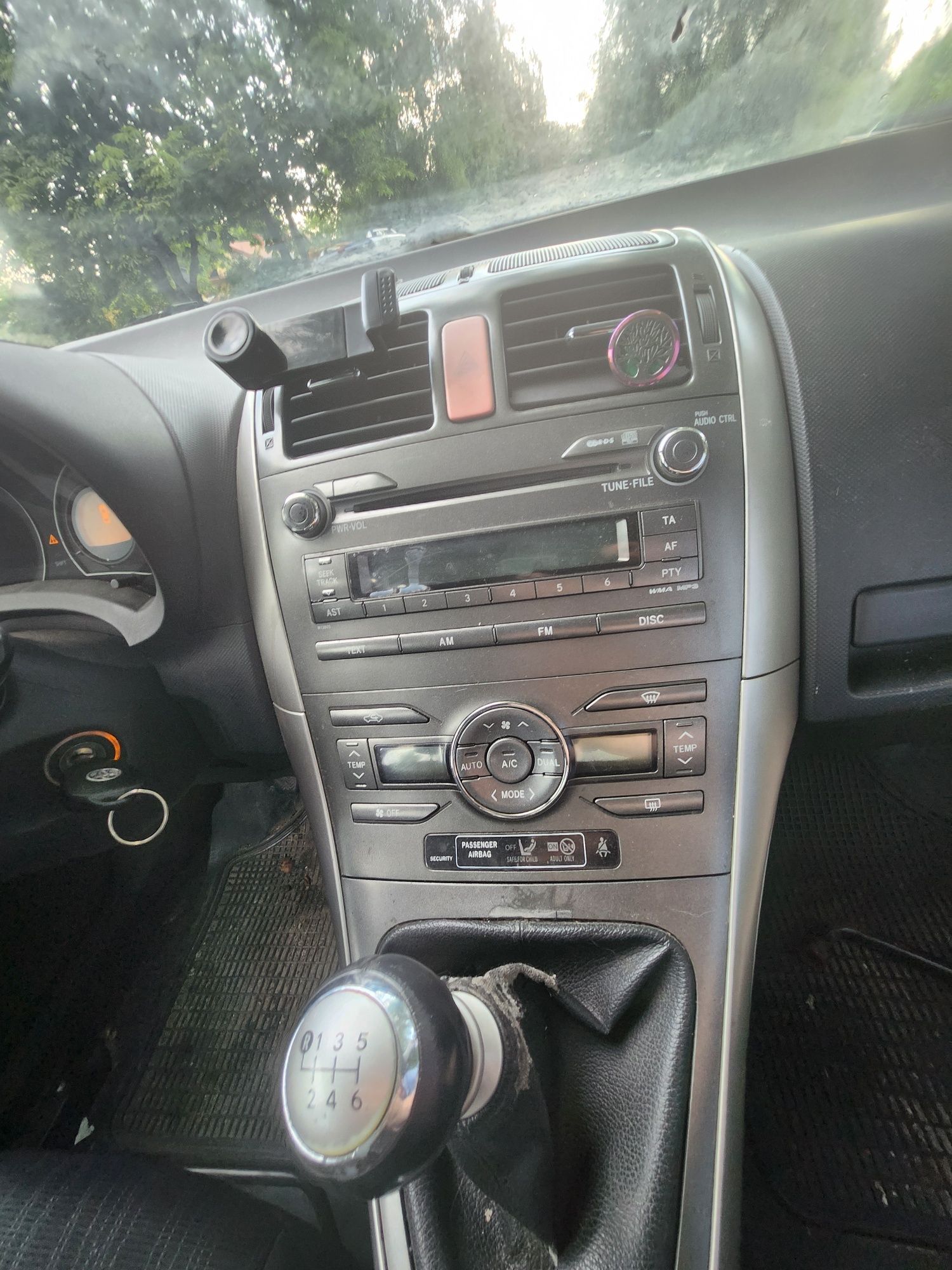 Toyota Auris Hatchback 2008 2.0 diesel uszkodzony silnik