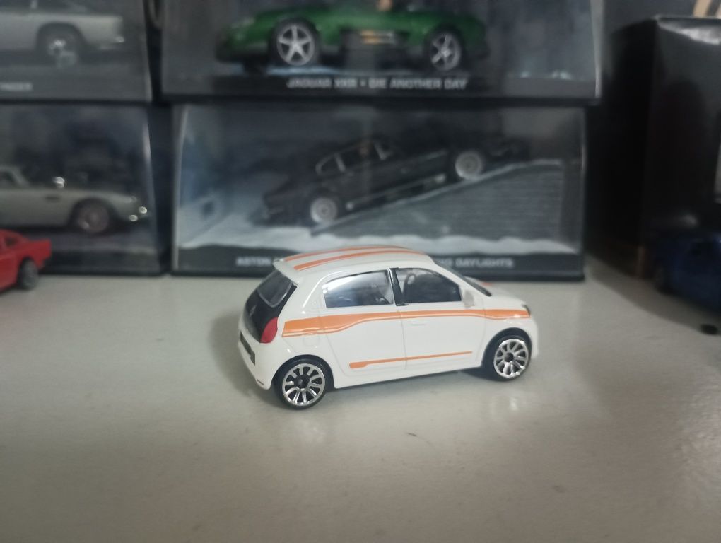 1/64 Majorette Renault Twingo