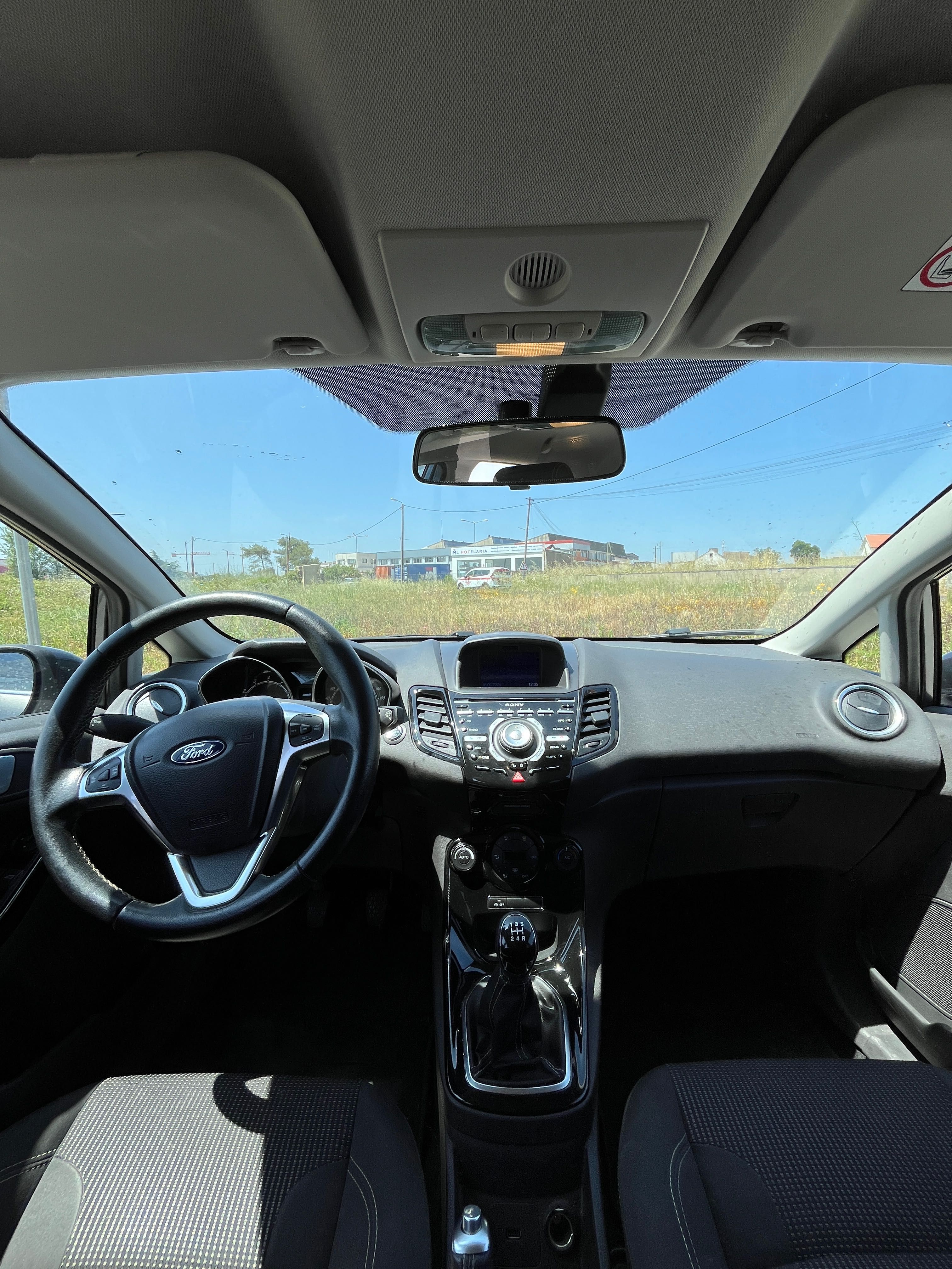 Ford Fiesta 1.0 Ecoboost 100cv | GPS • Câmara • Kit Mãos Livres