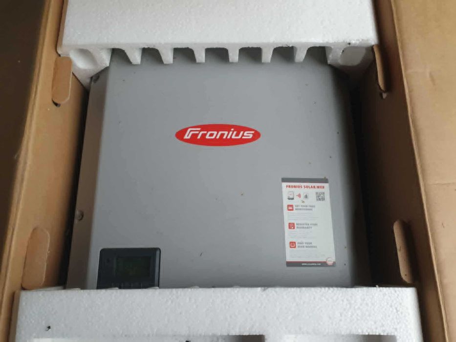 Sprzedam falownik Fronius Eco 27.0-3-s