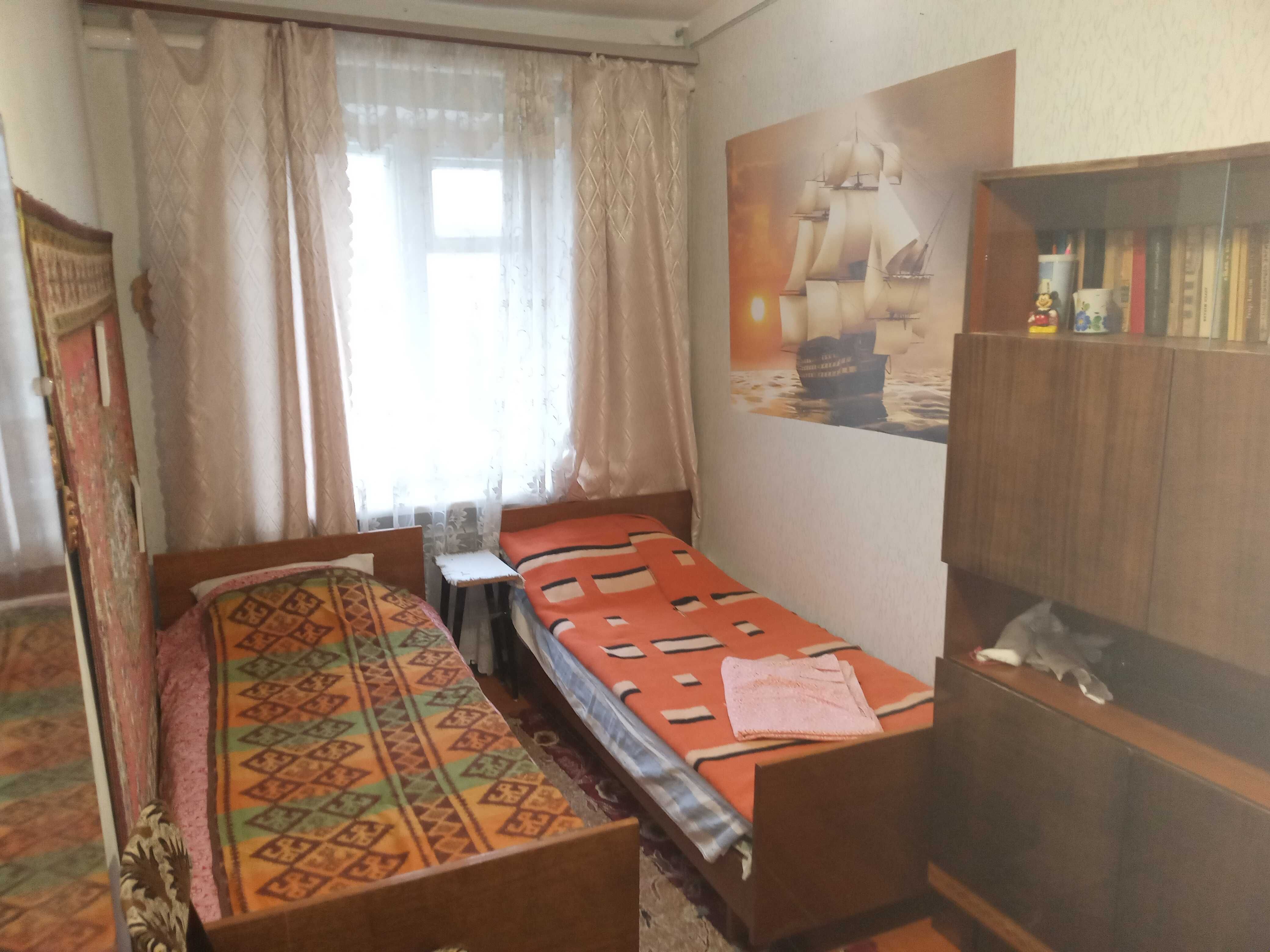 Здам 2х. кімнатну квартиру в центрі для 4х. військових. Соборна 16