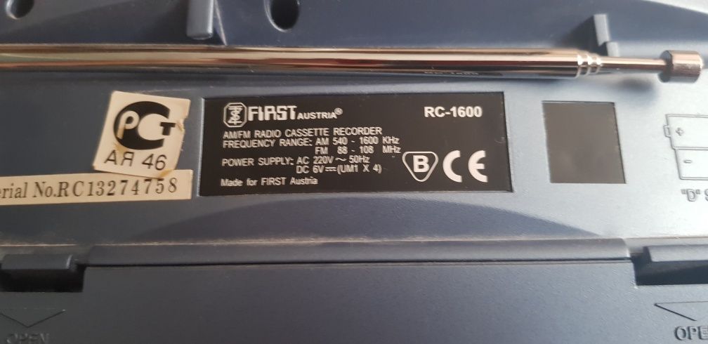 Radio magnetofon First Austria RC-1600