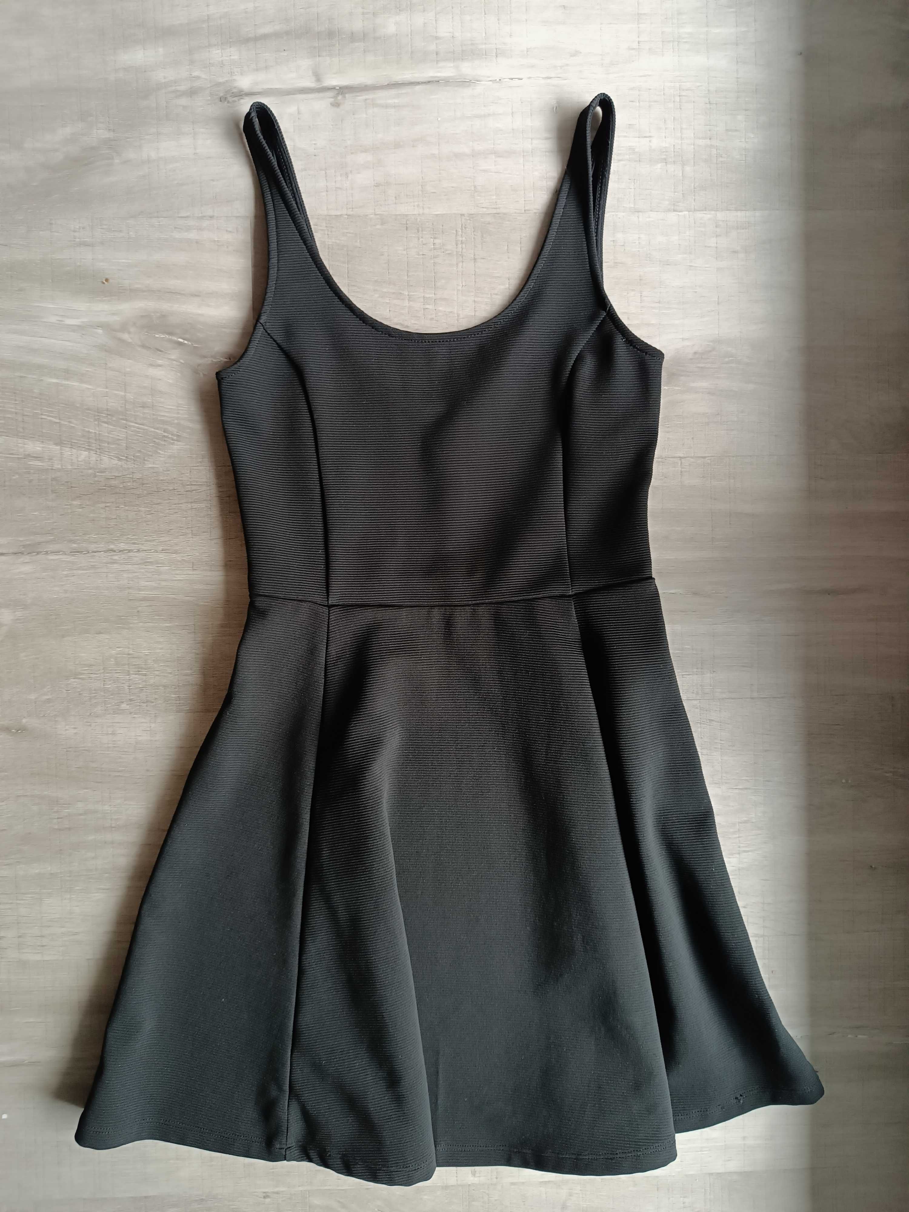 Nowa bez metki czarna sukienka mini na ramiączkach H&M roz. S