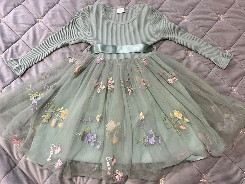 Сукня для дівчинки 4роки