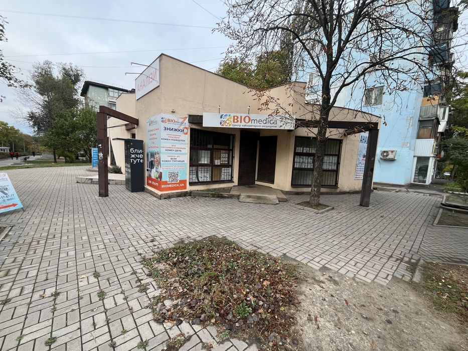Здам приміщення 103 м2 ділянка 0,08га центр міста вул. Патріотична 56Б