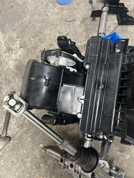 Пічка кліматичної системи  з рульовим валом