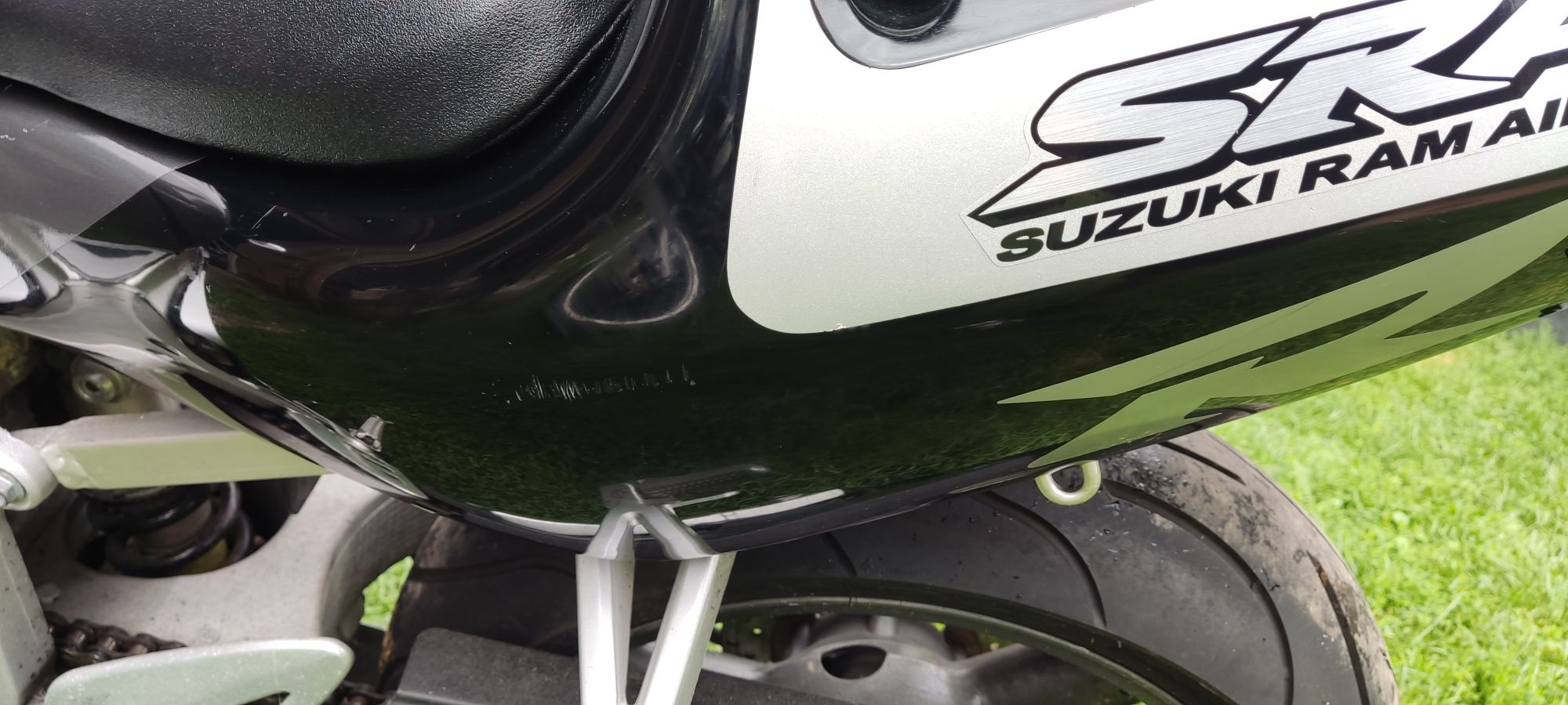 Suzuki GSX-R srad ogon zadupek komplet