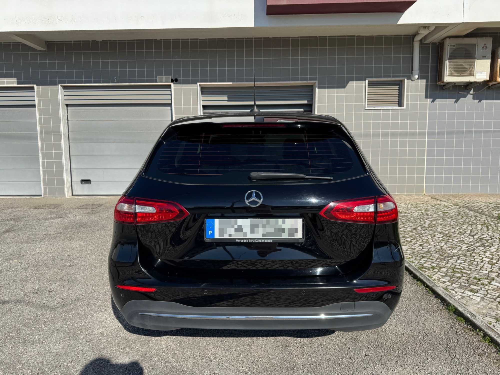 Mercedes-Benz B180 W247 automática