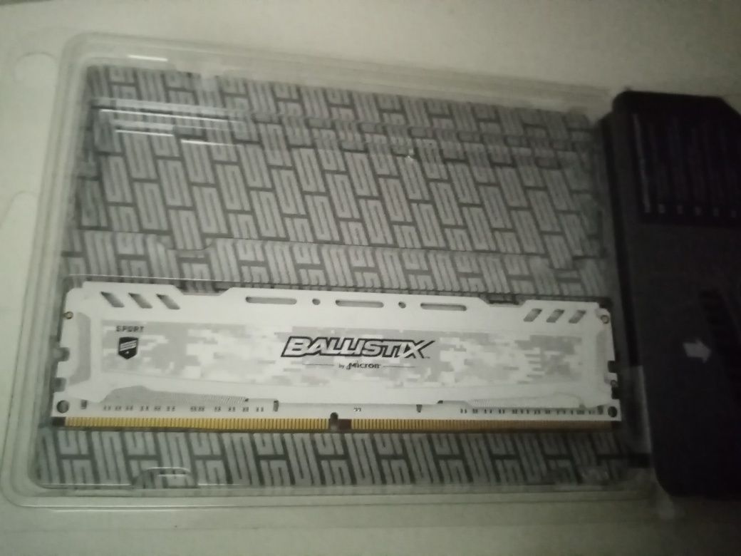 Memória RAM Ballistix DDR4