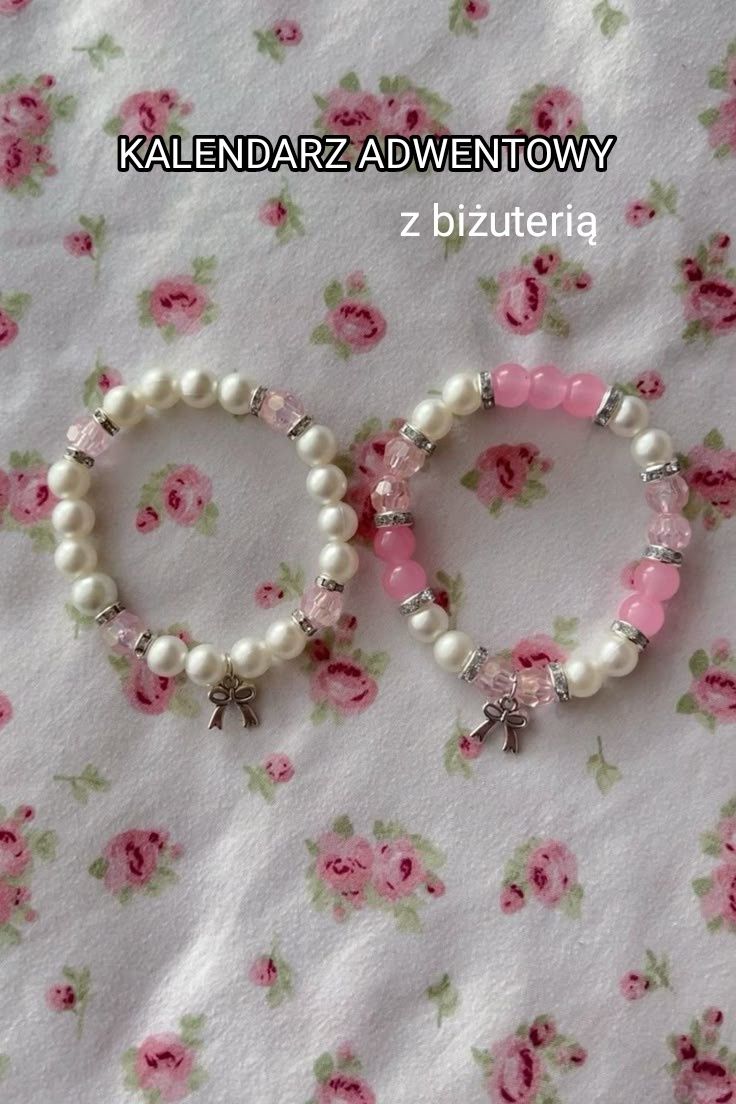 Kalendarz z biżuterią ręcznie robioną