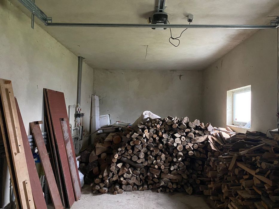 Продаж 2 поверхового будинку, Почаїв