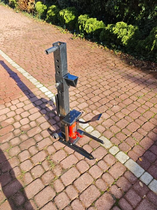 Łuparka nożna do dtewna