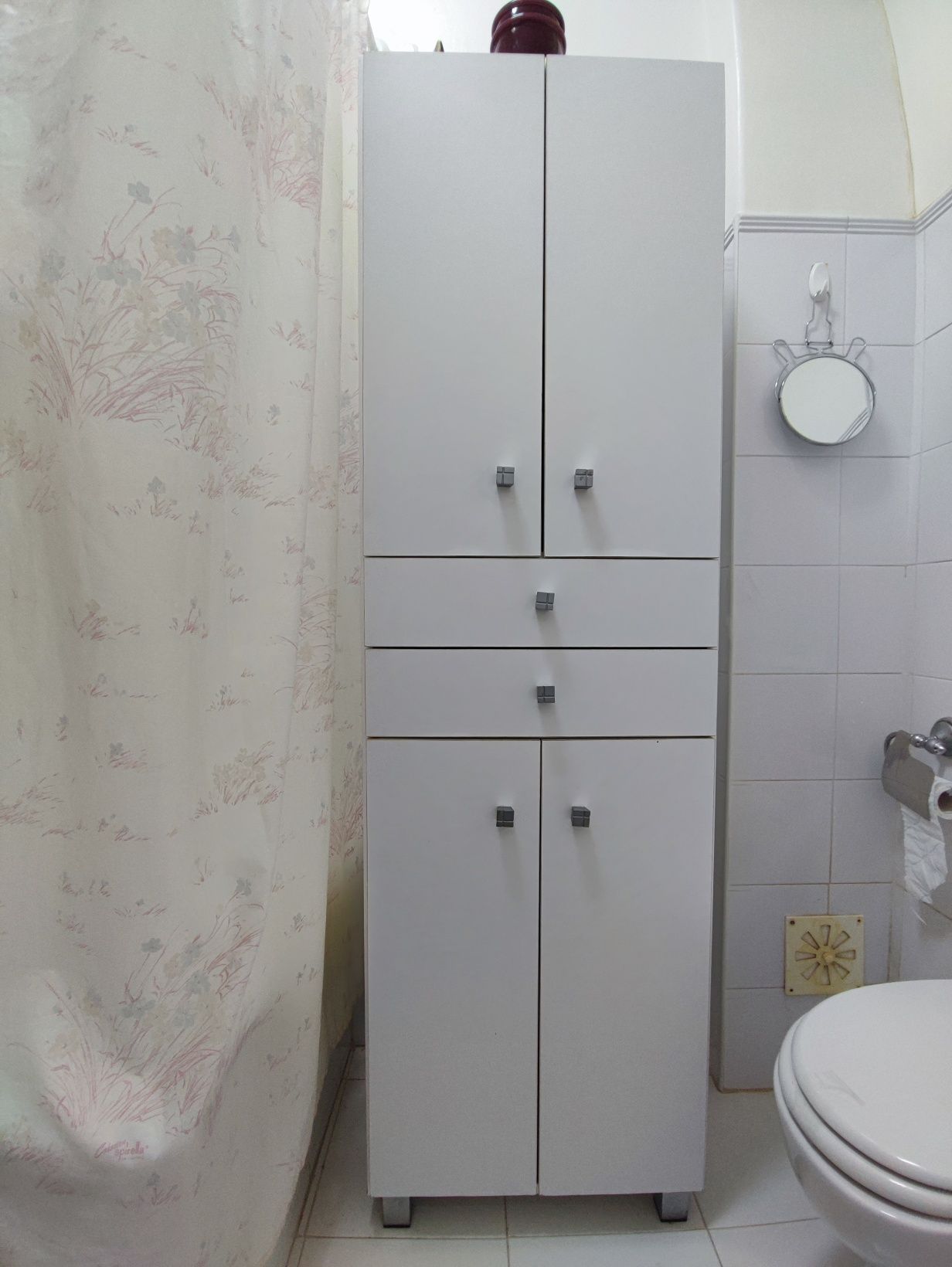 Armário de chão wc