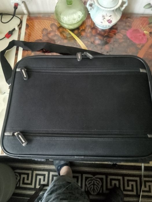 Продам сумку для ноутбука