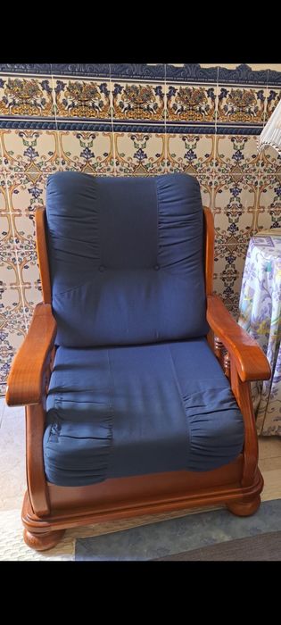 Sofa - madeira maciça