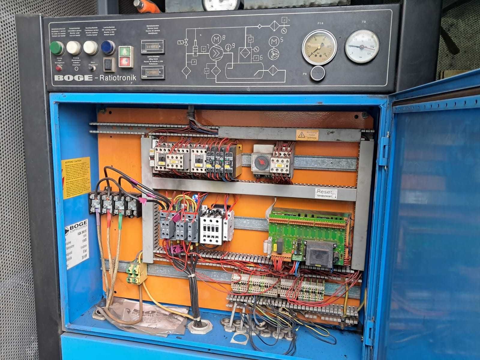 Kompresor śrubowy BOGE VLEA 30-R 12 + pomieszczenie