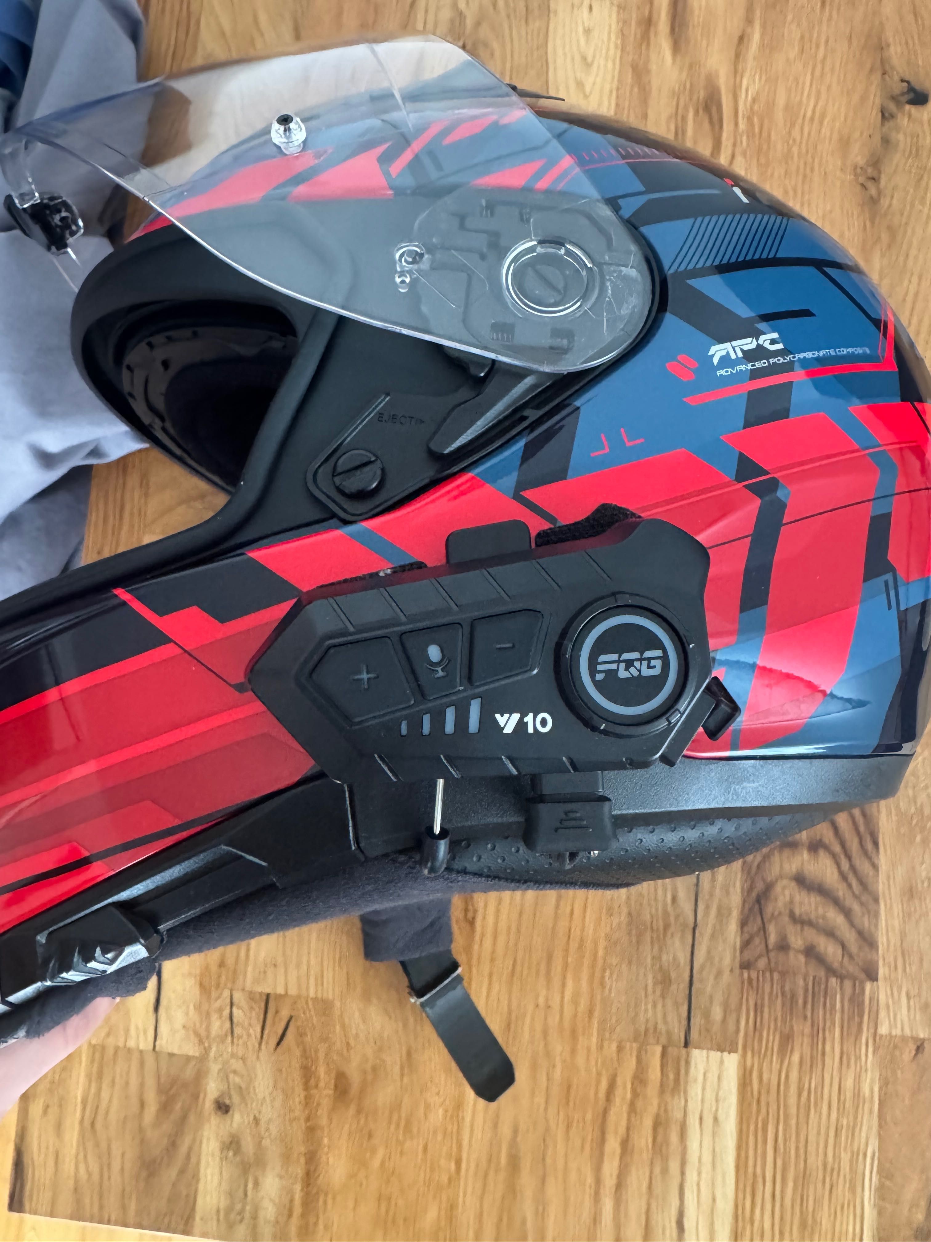 kask hjc i70 z zestawem słuchawkowym