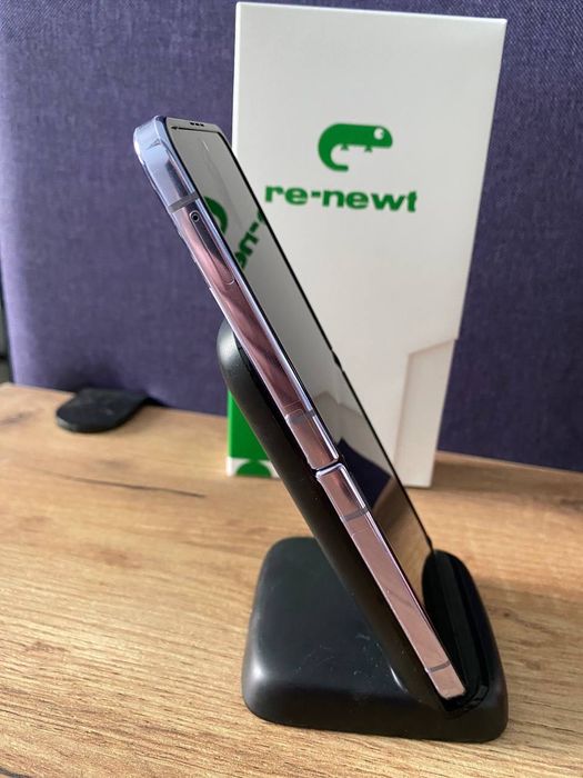 Samsung Galaxy Z Flip4 256GB Частинами 0% | Гарантія | Неверлок (0845)