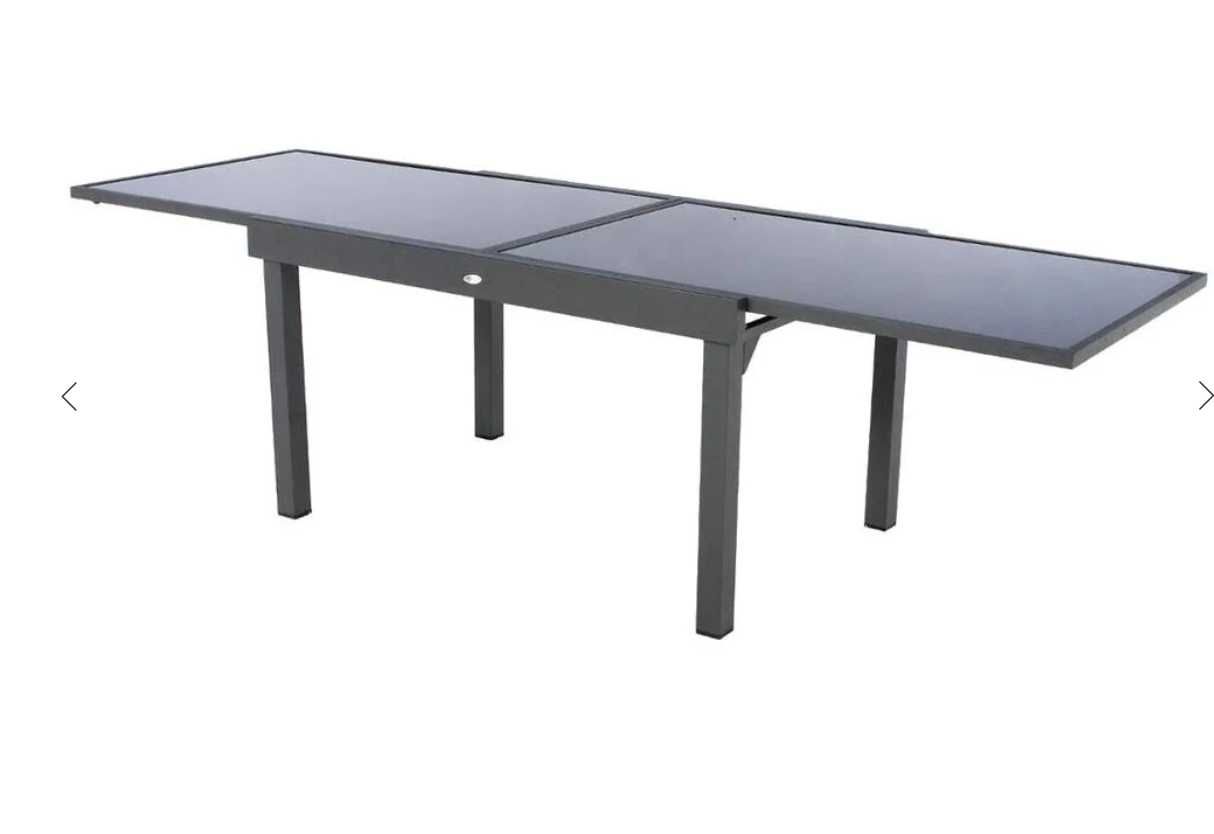 Mesa de exterior com 4 cadeiras incluídas