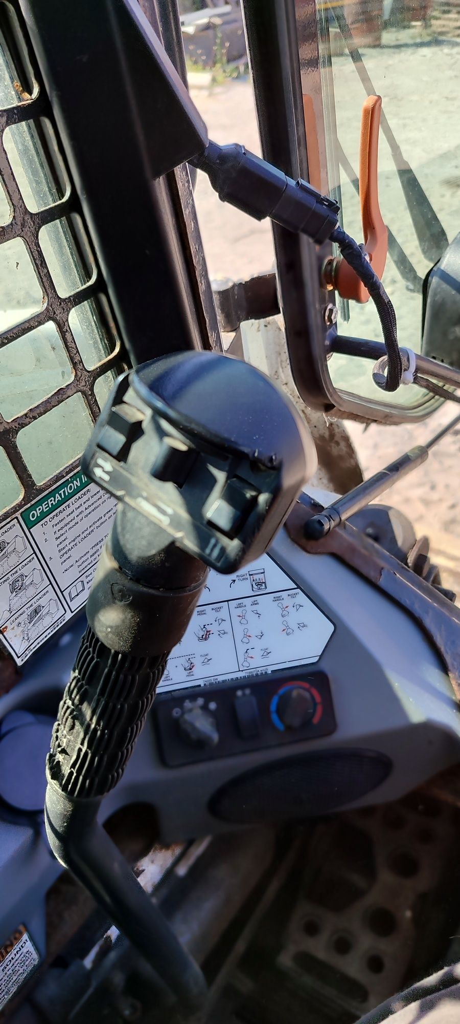 Бобкат Bobcat s650