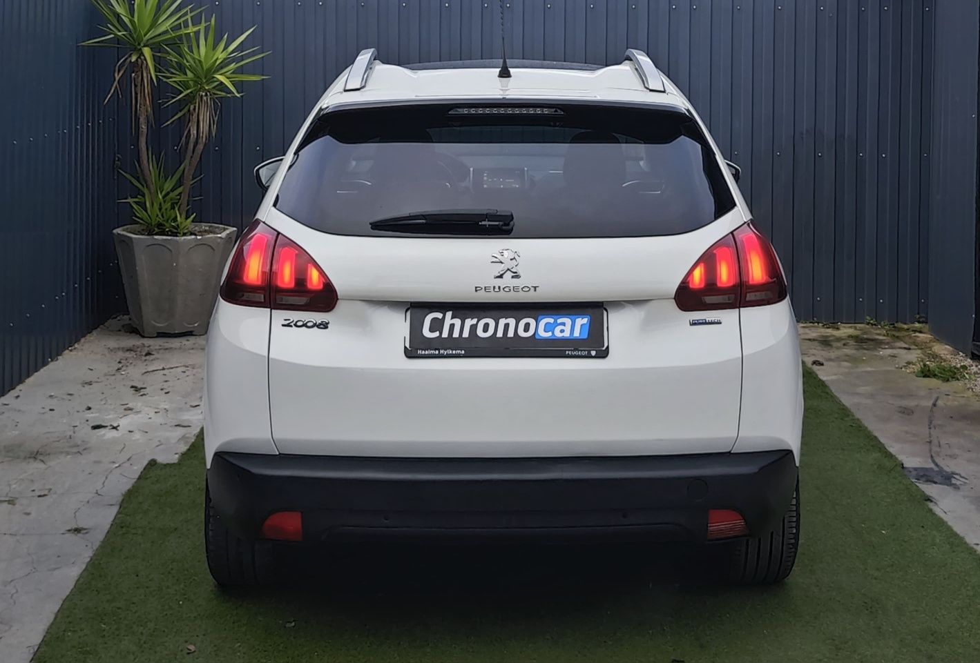 PEUGEOT 2008 Automático