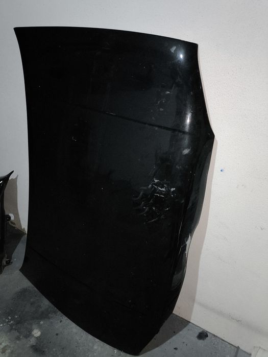 Capô preto VW Golf 4