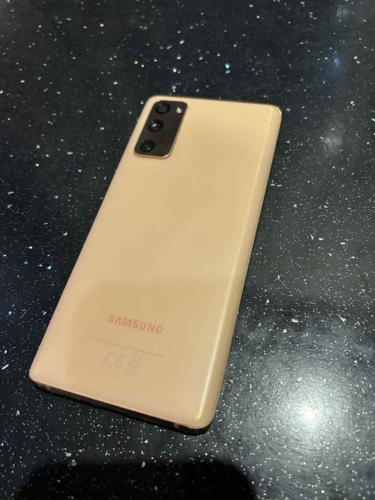 Samsung GALAXY S20 FE + gratis