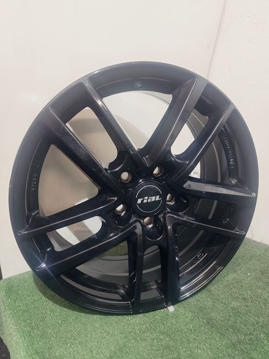 Felgi aluminiowe Rial 17" 7J Et50 5x108 Ford Volvo TPMS