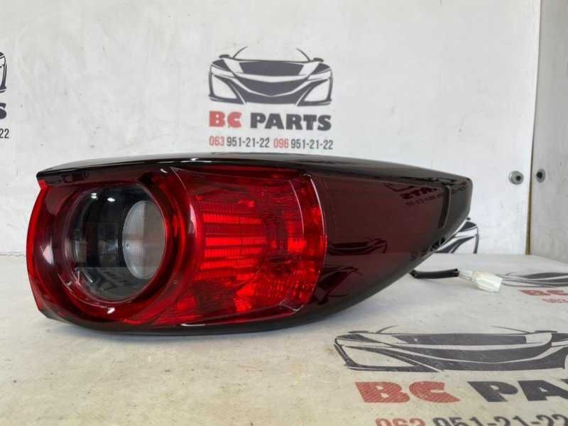 Фонарь наружный (в крыло) Mazda Cx-5 2018 год правый KB8A51150F