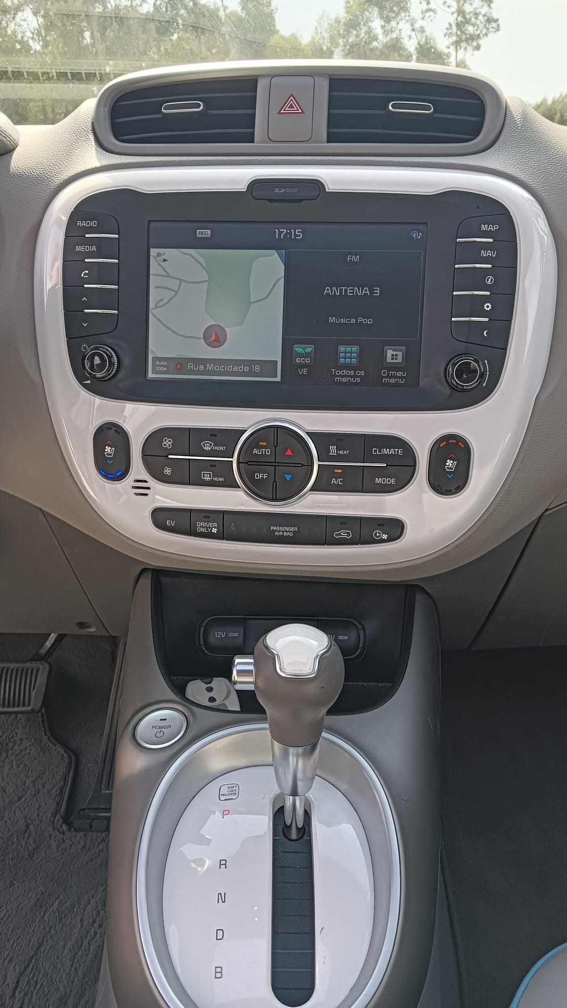 Kia e-Soul 30kWh - Full Extras