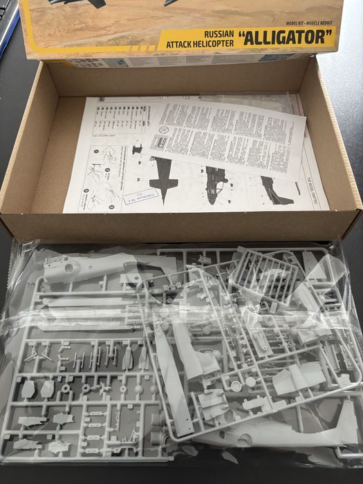 Kit modelagem ZVEZDA Russian Attack Helicopter