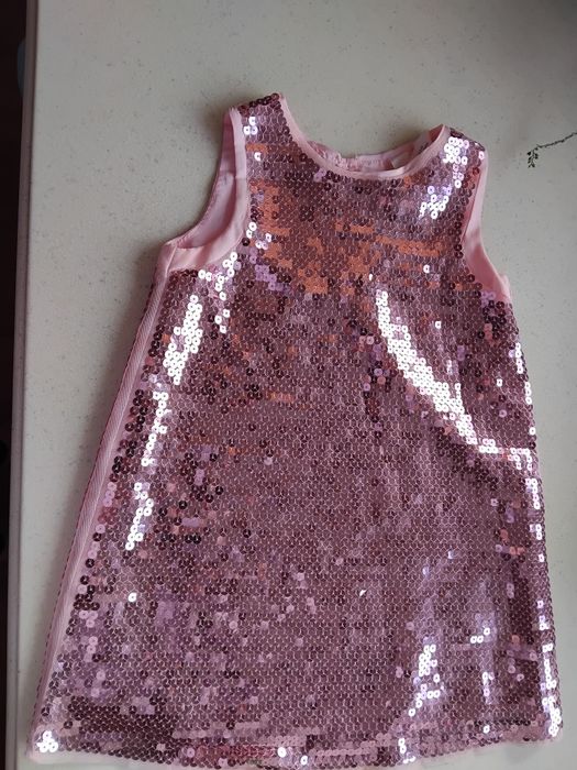 Плаття святкове в паєтках фірми H&M p.2-4 в ідеальному стані!