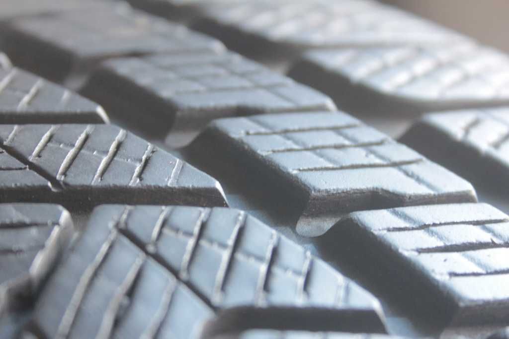 275/40/21 Pirelli Scorpion Winter 275/40 R21 2020r