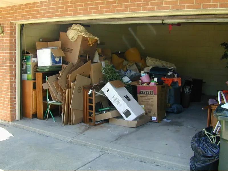 Garagem Livre  – Despejo e Limpeza de Garagens no Grande Porto