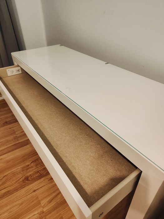 Toaletka Malm Ikea